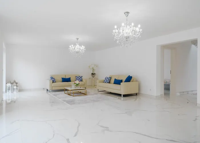 Einzigartiges Einfamilienhaus Ruhe Und Komfort